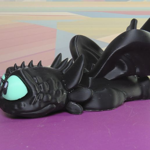 01-BASE-CELULAR-FURIA-NOCTURNA-FANART.jpg БАЗА МОБИЛЬНОГО ТЕЛЕФОНА NIGHT FURY