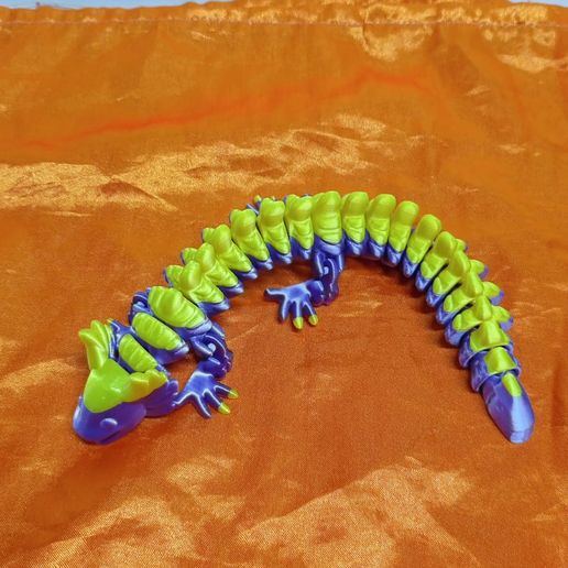 9137f59f-49f6-4ad9-adc9-9167d363b1c9.jpg Nice Axolotl Flexi