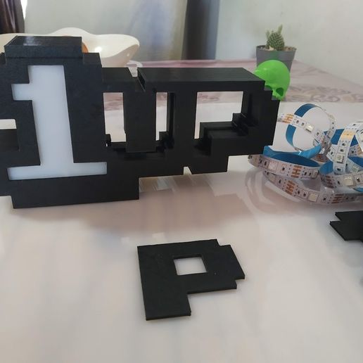 STL file 1up lámpara led / 1up led lamp・Model to download and 3D print ...