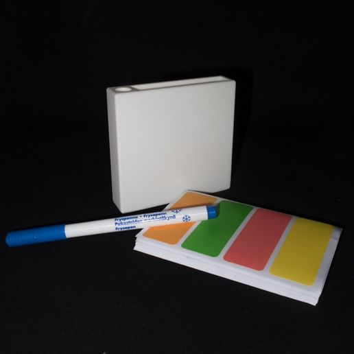 Labels_penn_og_3D_printet_boks_7_display_large.jpg Label container