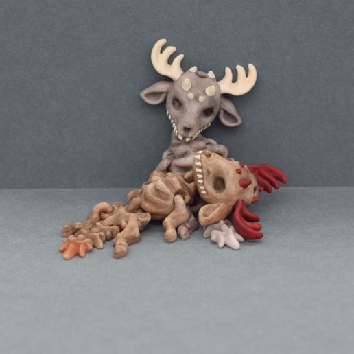 DSC_0113.jpg Tiny Wendigo Skeleton Keychain Print-In-Place