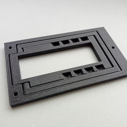 IMG_20251022_140940_233.jpg Foldable picture stand - print in place