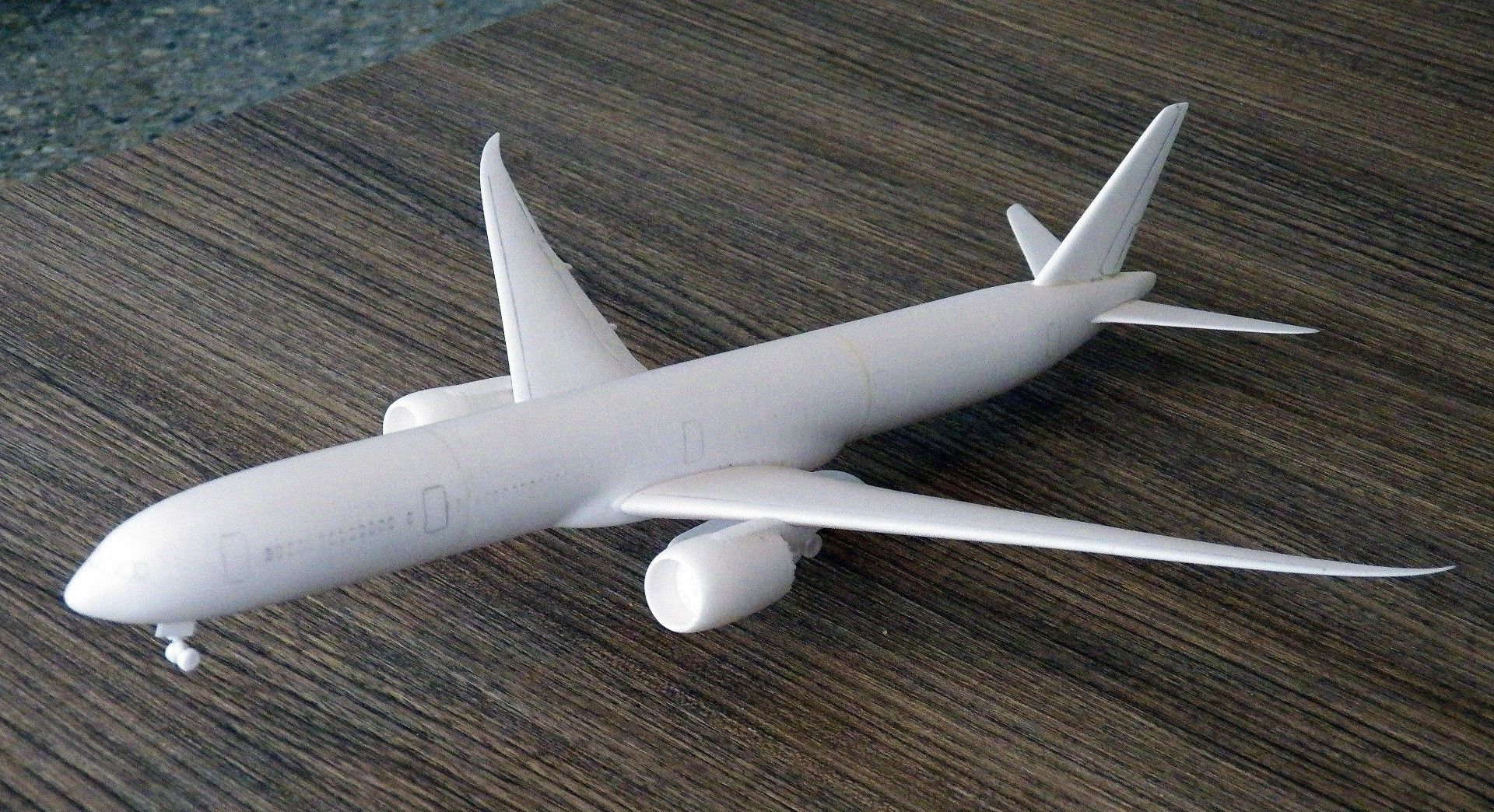 100_0081 (Large).jpg Télécharger fichier STL Modèle réduit d'avion Boeing 777X • Modèle imprimable en 3D, guaro3d