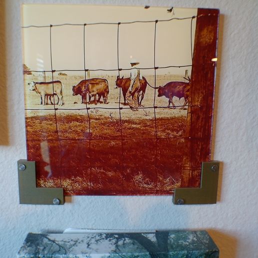 Acrylic picture holder