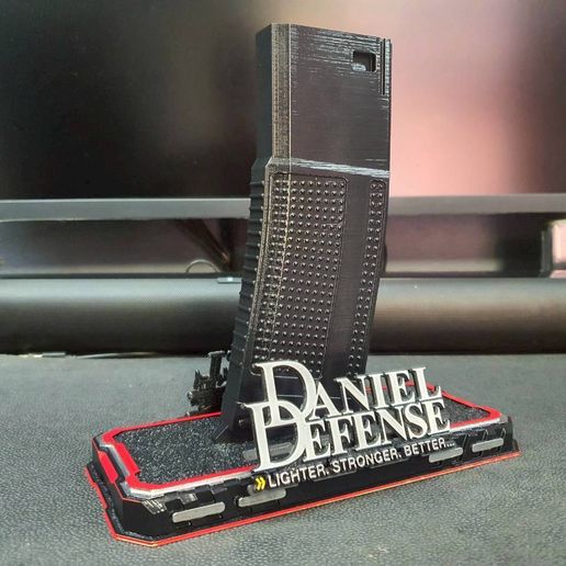 📱 Daniel Defense M4 Display Stand・ STL File for 3D printing・Cults