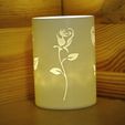 Rose_02_04.jpg Storm Lamp With Roses