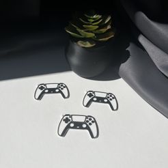 Fichier STL gratuit Support, rangement manette PS5 / PS4 pour contour de  lit storage holder playstation 🎮・Modèle à télécharger et à imprimer en  3D・Cults