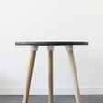 SharedObjects_CafeTable_Photos_2.png Archivo STL gratis Mesa trípode・Objeto de impresión 3D para descargar