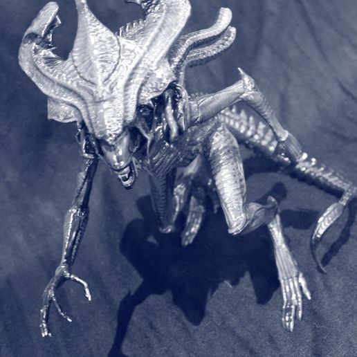 👽 Alien King・ STL File for ・Cults