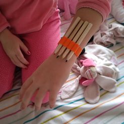 IMG_20190211_111718.jpg STL-Datei pencil holder bracelet kostenlos・3D-Drucker-Modell zum herunterladen