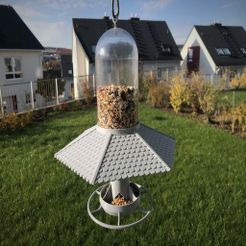 IMG_0363.JPG Archivo STL gratuito Alimentador de aves SodaStream con techo・Objeto imprimible en 3D para descargar
