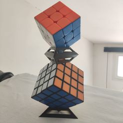 WhatsApp-Image-2024-05-03-at-12.25.31-2.jpeg Rubik's cube stand!