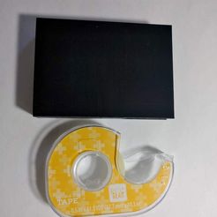 20220122_130515_2.jpg Descargar archivo STL gratis Caja dispensadora de cinta adhesiva • Diseño imprimible en 3D, Kaylee716