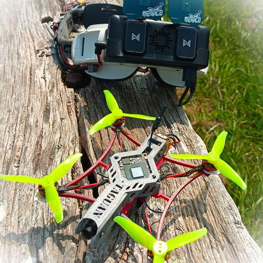 TAGUAN NANO HD 1S KIT AVATAR WALKSNAIL DRONE