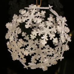 ornament_display_large.jpg Archivo STL gratis Ornamento del Icosaedro de Copo de Nieve・Diseño por impresión en 3D para descargar