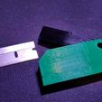 20190329_003224.jpg Razor blade holder