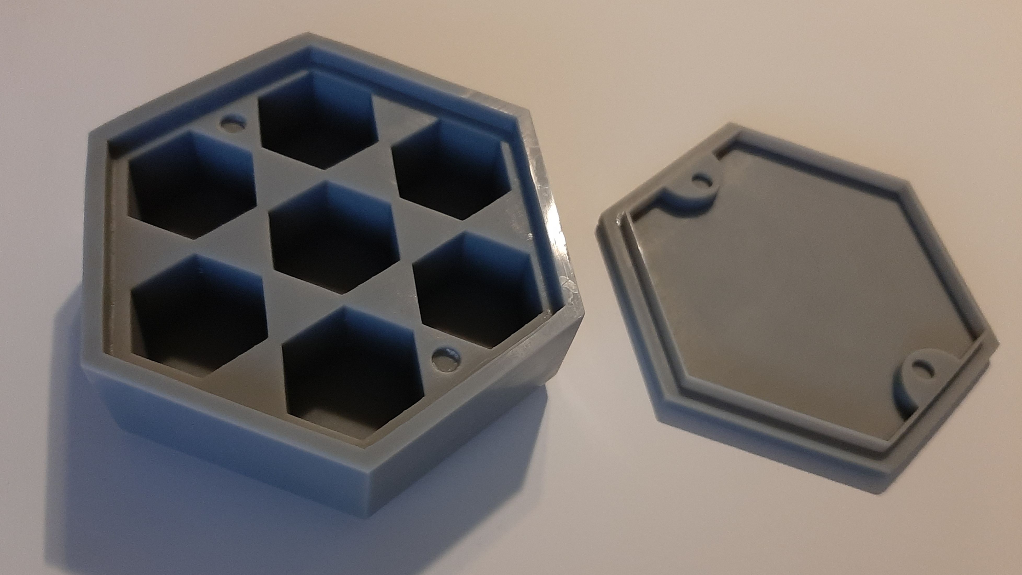 Download STL file Infinitely Stackable Dice Box • 3D printer template ...