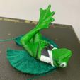 froggy4.jpg Бесплатный STL файл Mr J Pond: Froggy on a Lilypad・Модель для загрузки и 3D-печати