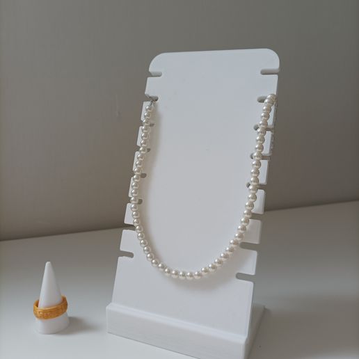 Jewelry holder