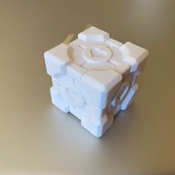 IMG_6674.jpg Companion Cube