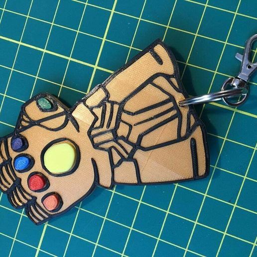 Бесплатный STL файл Infinity Gauntlet Keychain・3D-печатная модель для ...