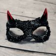 BA4XB_bJ2wQ.jpg Halloween Mask Devil