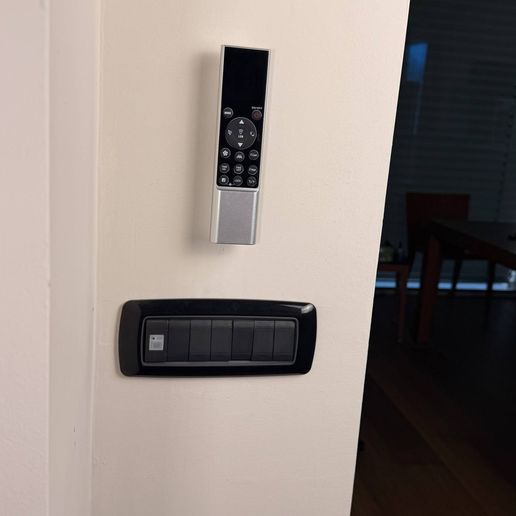 4.jpg SNAP CLICK | SOPORTE MAGNÉTICO DE PARED