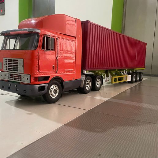 🚛 INTERNATIONAL 9800 RC 1/14 – 3D PRINTABLE CABIN FILE