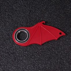 IMG_9523.jpg bat keychain spinner