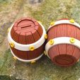 3988a1fb-bd69-44d2-bf0f-9d0be0fd6a89.jpg Barrel money box with Realistic wood surface