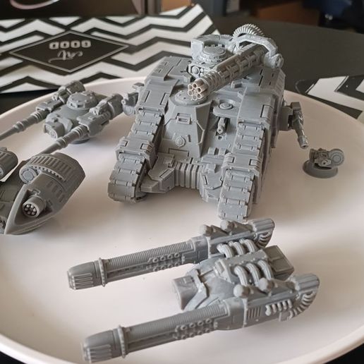 6b2673fd680d09f9c6dc17272783940cb1013ed3.jpg Char de combat SICARUS EN MULTIPLES COMBINAISONS