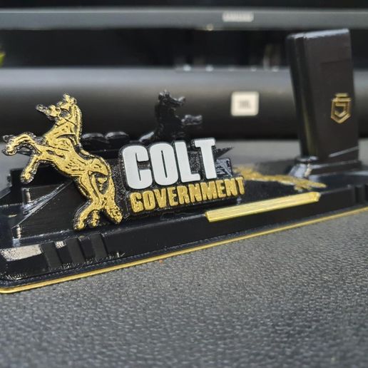 ca2485c8-e115-4124-8f79-d026136df003.jpg Colt Government 1911 Stand V4