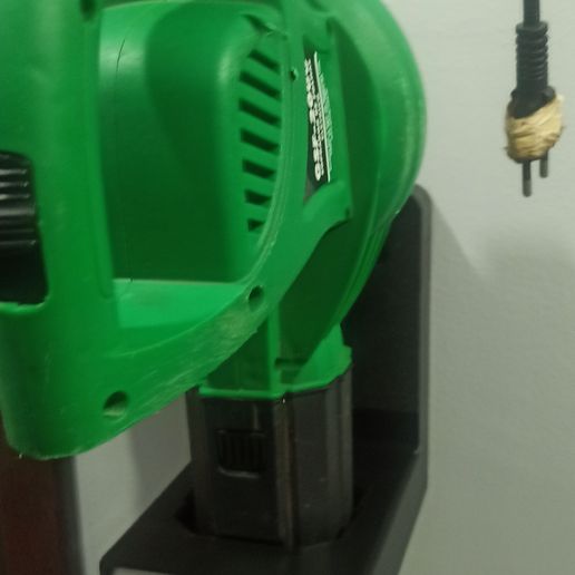 Garthen Leaf Blower Stand – Practical Mount for Garden Tools