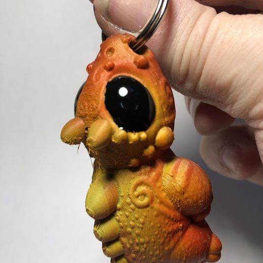 XuVGFfiZSdK8Cjnq4L91wg.jpg Dragon Keychain flop