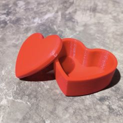 46351DC0-C4E2-411B-99D5-CF99FA4EC7C9.jpeg STL file Heart Gift Box・Model to download and 3D print