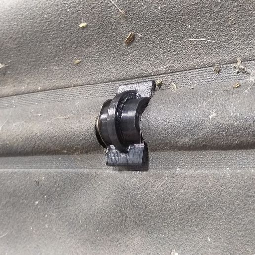 Volvo 850 V70 load cover rod limiter