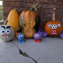 PXL_20231009_010230545.MP.jpg Pumpkin Head Parts and Accessories