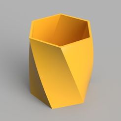 twisted hexagon vase v2 home-crop.jpg STL file Twisted Hex Vase / Pencil Holder・3D printer design to download