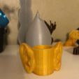 SURREALIST POT