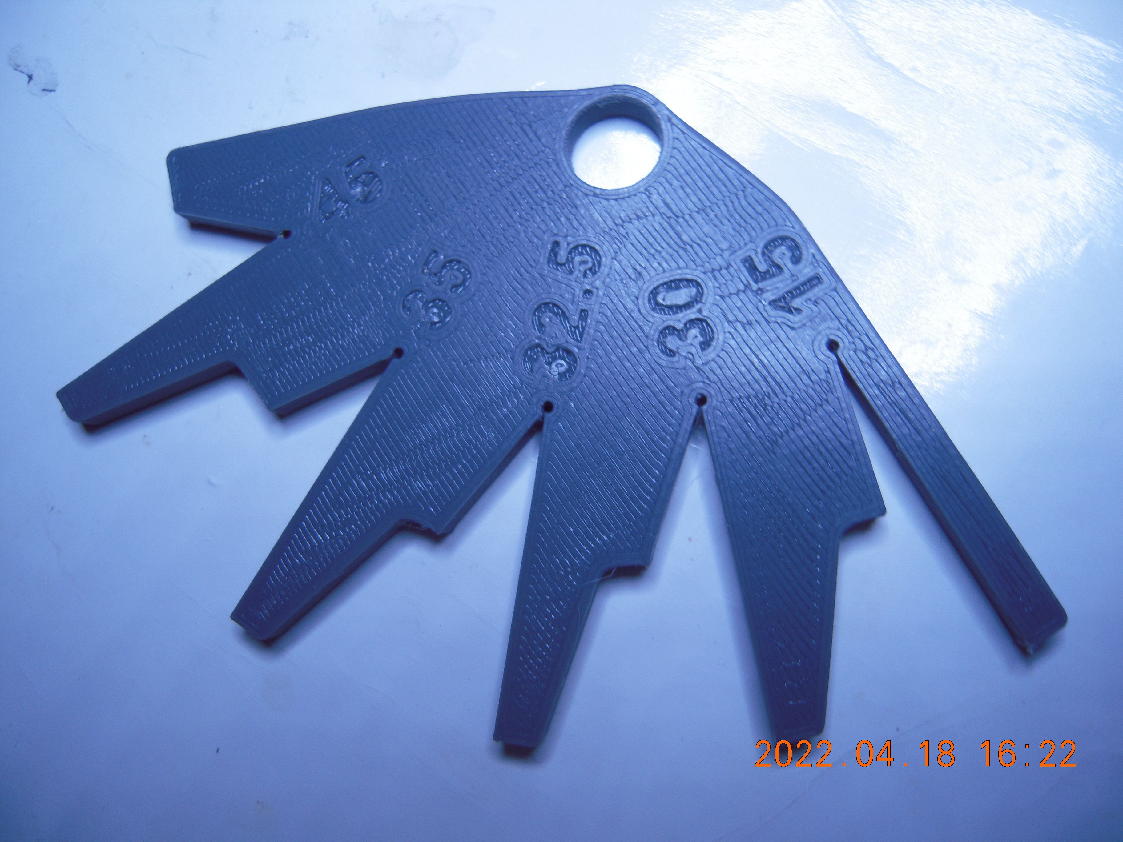 Download free 3MF file Lawn Mower Blade Edge Gauge for Sharpening • 3D