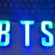 20240311_225359.jpg BTS lamp