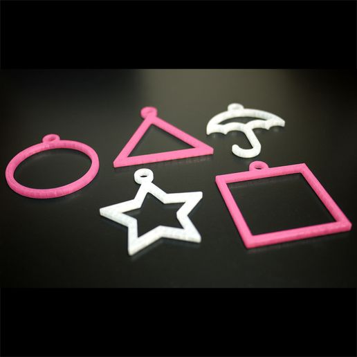 2.jpg Set de décorations pour le jeu du calamar