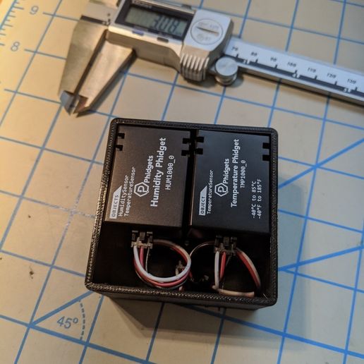 IMG_20200710_092725.jpg Phidget sensor box - 2x