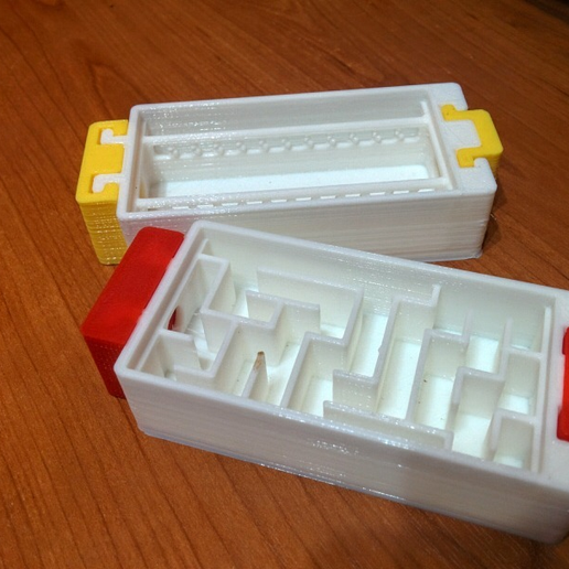 Male and Female stoppers for modular formicarium (Caswal model)