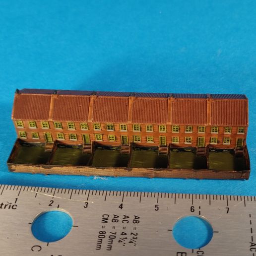 IMG_20240910_101317.jpg terraced houses  - 4 models for small scale wg and t-scale trains