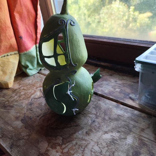 Média-3.jpeg Vaso de flores de abóbora🌱