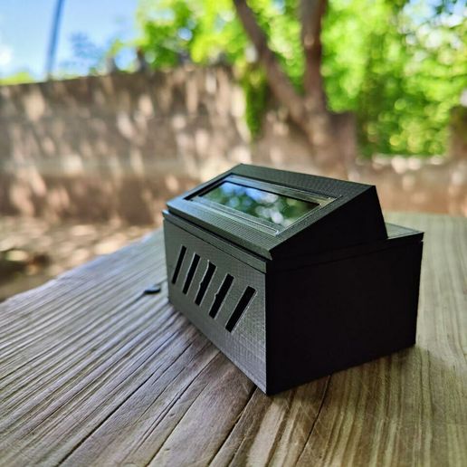 photo_2023-09-23_13-32-23.jpg Arduino Uno/ 16x2 LCD Case