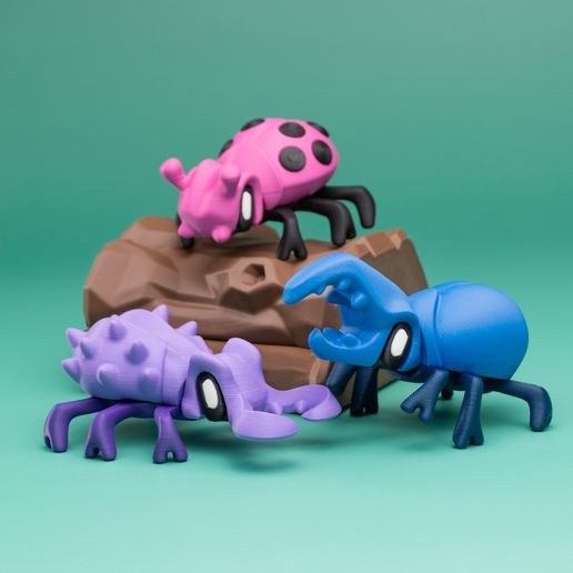 Blob-Lab-Beetles11.jpg Blob Beetles - Mini brinquedo artístico modular com recipiente para troncos