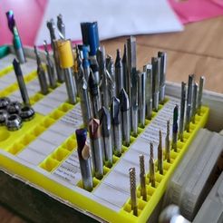 193315880_10159209692524512_1991246305539326434_n.jpg Free 3D file CNC Bits holder・3D print design to download