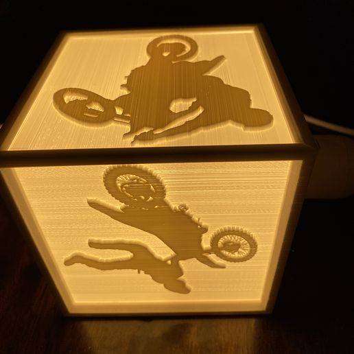IMG_3954.jpg Freestyle Moto X Light Box